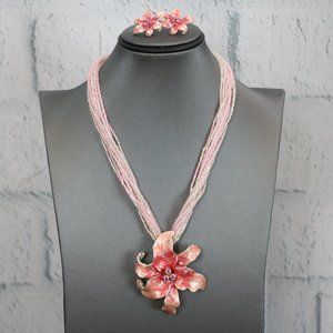 And Lovely Pink Flower Necklace and Earring Set